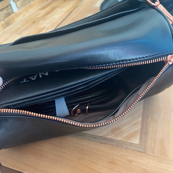 Matt and Nat purse - Picture 2 of 4